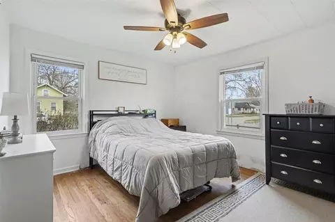 118 W Hoffman, Three Rivers, MI 49093 photo 4