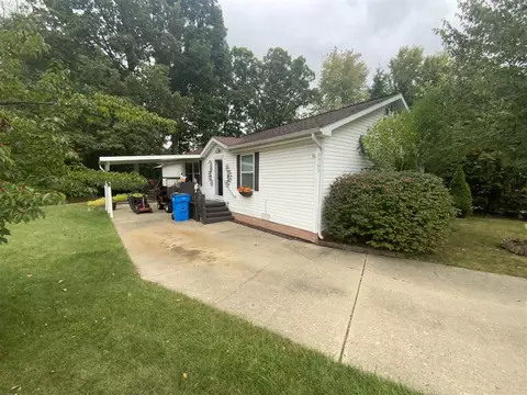 3363 Buckthorn, Jackson, MI 49201 photo 2