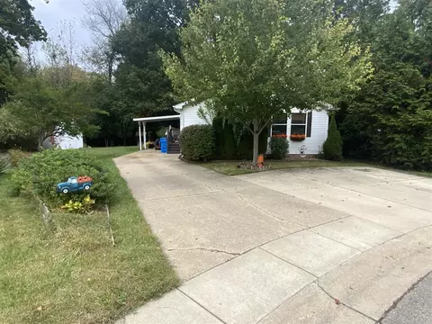 3363 Buckthorn, Jackson, MI 49201 photo 3