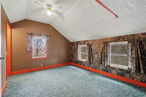 Bedroom - 53699 Flatbush, Marcellus, MI 49067 photo 3 of 3