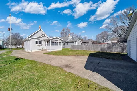 409 Bates, Jackson, MI 49202 photo 33