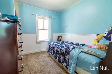 Bedroom - 163 S York, Belding, MI 48809 photo 2 of 3