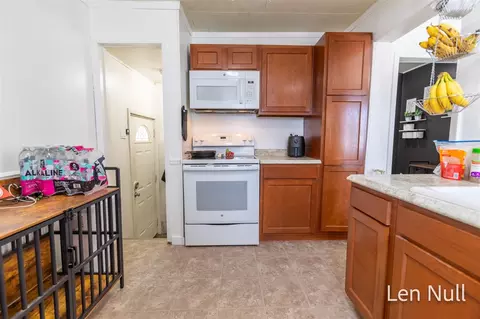 Entry Way - 163 S York, Belding, MI 48809 photo 1 of 1