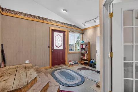 Entry Way - 7596 Wadding, Onsted, MI 49265 photo 8 of 8