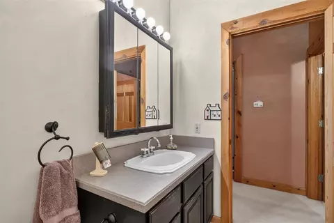 Bath - 7596 Wadding, Onsted, MI 49265 photo 3 of 6