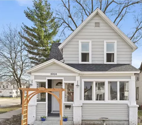 1004 Crosby, Grand Rapids, MI 49504
