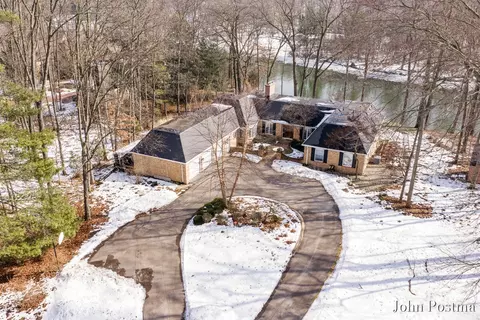 7400 Biscayne, Grand Rapids, MI 49546