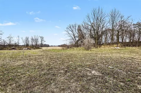 23778 Dewey Lk, Dowagiac, MI 49047