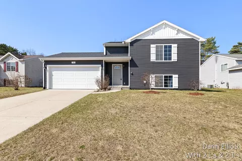 Exterior - 749 Pine Rdg, Belding, MI 48809 photo 3 of 3