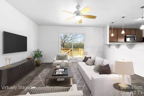 Living - 749 Pine Rdg, Belding, MI 48809 photo 3 of 5