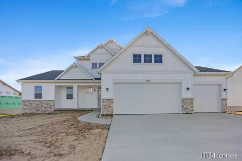 7082 Kettle Dl, Alto, MI 49302