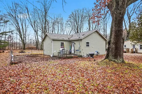 1147 S Bingham, White Cloud, MI 49349