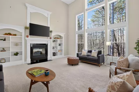 Living - 7176 Sanctuary, Jackson, MI 49201 photo 2 of 6