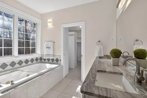 Bath - 7176 Sanctuary, Jackson, MI 49201 photo 3 of 10