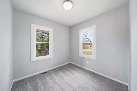Bedroom - 3227 Matthews, Jackson, MI 49203 photo 1 of 5