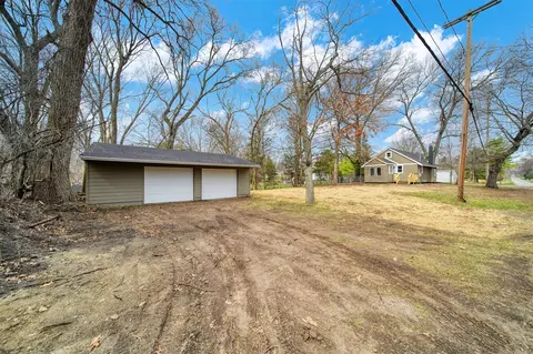 Exterior - 3227 Matthews, Jackson, MI 49203 photo 10 of 12