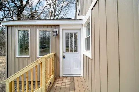 Exterior - 3227 Matthews, Jackson, MI 49203 photo 3 of 12