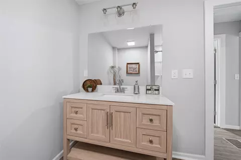 Bath - 3227 Matthews, Jackson, MI 49203 photo 2 of 2