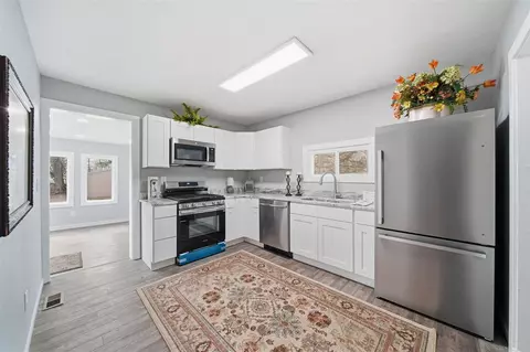Kitchen - 3227 Matthews, Jackson, MI 49203 photo 1 of 2
