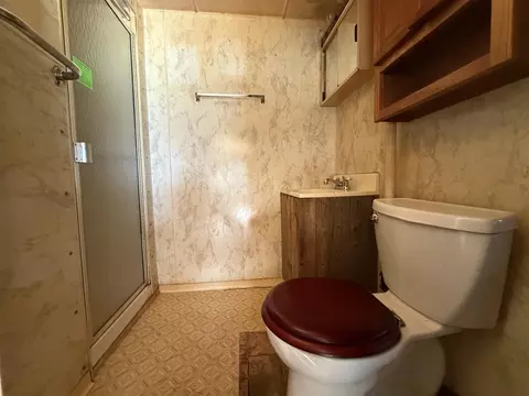Bath - 8705 E James, White Cloud, MI 49349 photo 1 of 3