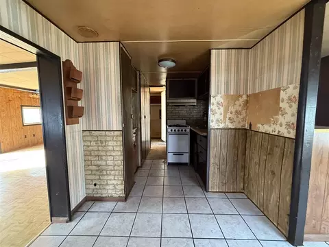 Entry Way - 8705 E James, White Cloud, MI 49349 photo 2 of 2