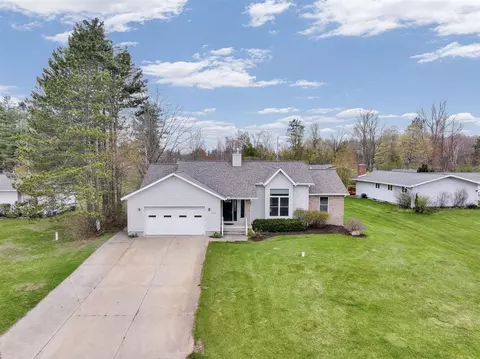 4327 Benson, Cadillac, MI 49601
