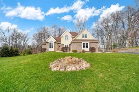 4830 Stonewood, Jackson, MI 49201 photo 2