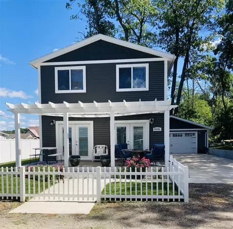 8306 Branch, Orleans, MI 48865