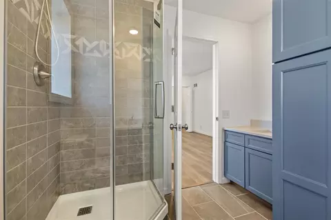 Bath - 13060 Broadway, Three Rivers, MI 49093 photo 3 of 5