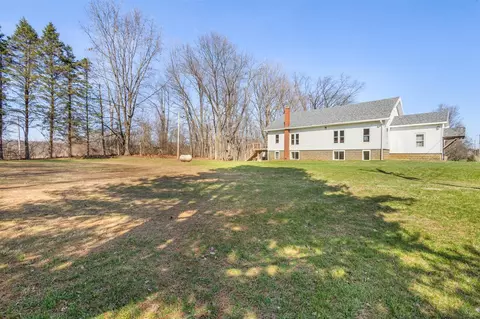 Exterior - 13060 Broadway, Three Rivers, MI 49093 photo 1 of 3