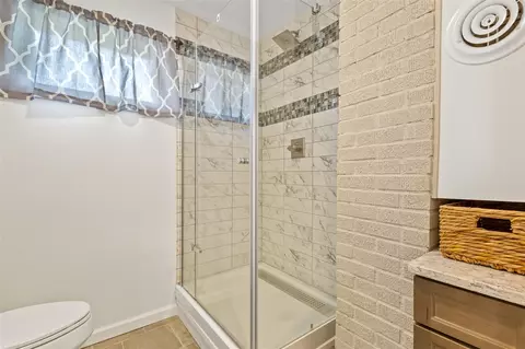 Bath - 13060 Broadway, Three Rivers, MI 49093 photo 4 of 5