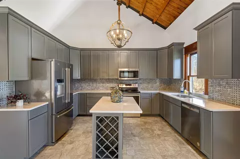 Kitchen - 13060 Broadway, Three Rivers, MI 49093 photo 3 of 4