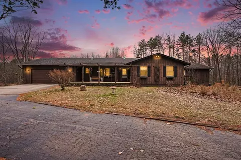 7337 E Sternberg, Nunica, MI 49448