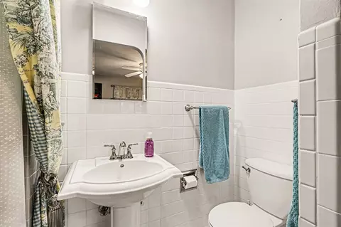 Bath - 612 Hill, Marshall, MI 49068 photo 2 of 3