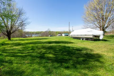 18678 Smith, Cassopolis, MI 49031 photo 8
