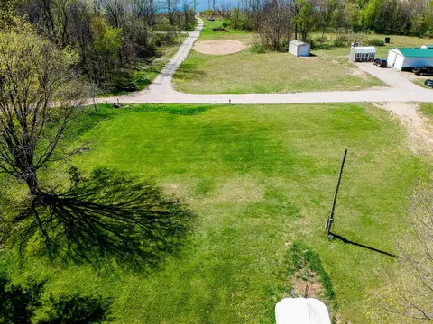 18678 Smith, Cassopolis, MI 49031 photo 19