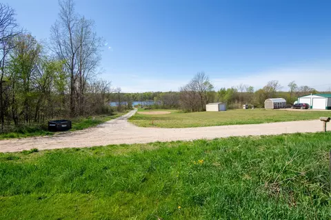 18678 Smith, Cassopolis, MI 49031 photo 11