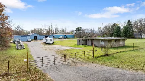 6501 Hawkins, Jackson, MI 49201