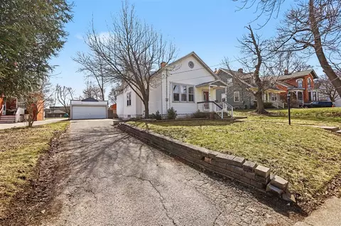 411 5th, Manistee, MI 49660