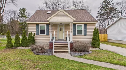 4440 Henry, Norton Shores, MI 49441