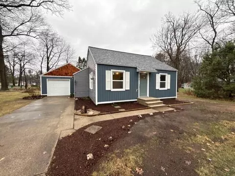 177 S Bear Lk, Muskegon, MI 49445