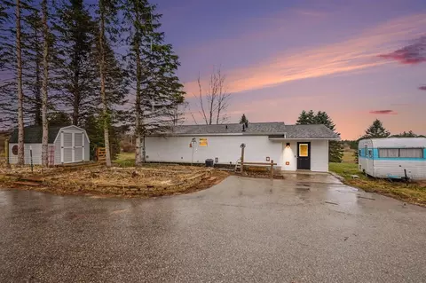 6015 S 124th, Rothbury, MI 49452