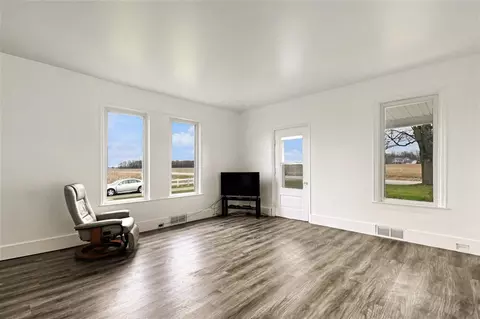 Living - 8125 Kimball, Lyons, MI 48851 photo 2 of 4