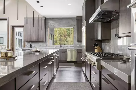 Kitchen - 6941 Youngren, Harbert, MI 49115 photo 2 of 7