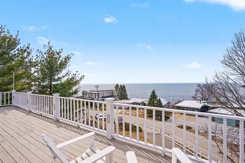 17778 N Shore Ests, Spring Lake, MI 49456