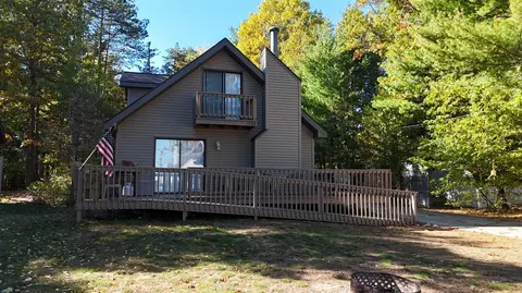 1733 N Lakeview, Mears, MI 49436