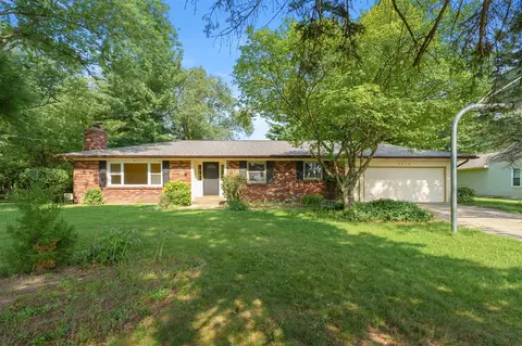 8218 N 37th, Richland, MI 49083