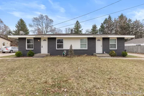 418 56th, Kentwood, MI 49548