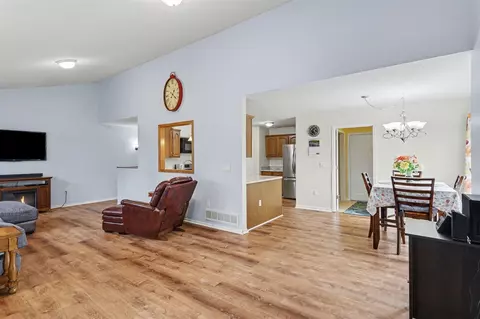 136 Diversy, Brooklyn, MI 49230 photo 10