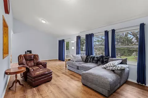 136 Diversy, Brooklyn, MI 49230 photo 9